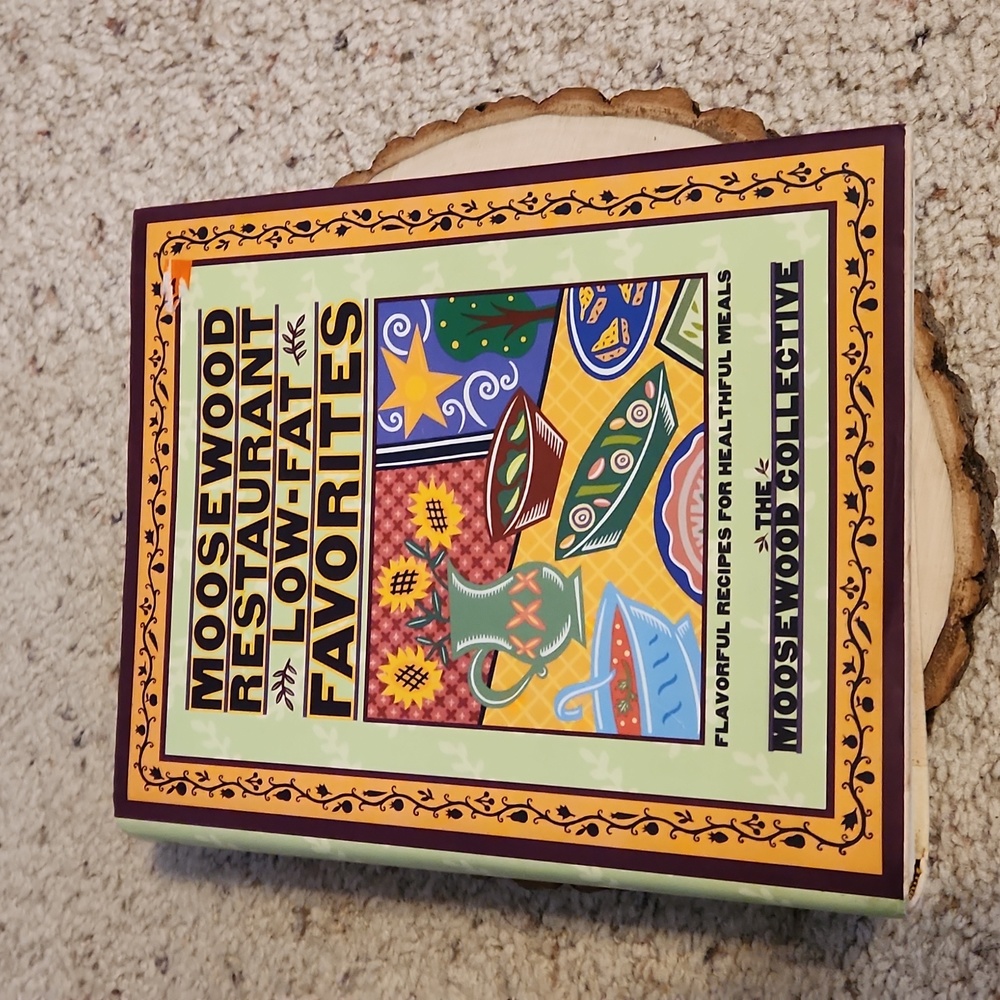 Moosewood Restaurant Low-Fat Favorites Cookbook 1996 First Edition